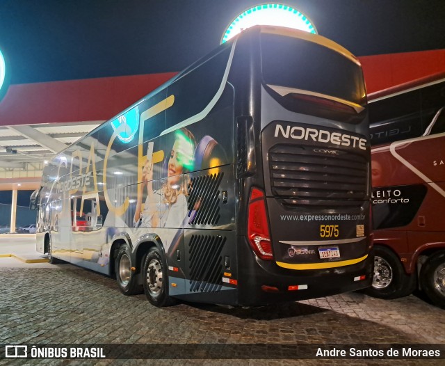 Expresso Nordeste 5975 na cidade de Registro, São Paulo, Brasil, por Andre Santos de Moraes. Número da foto: #13330475.